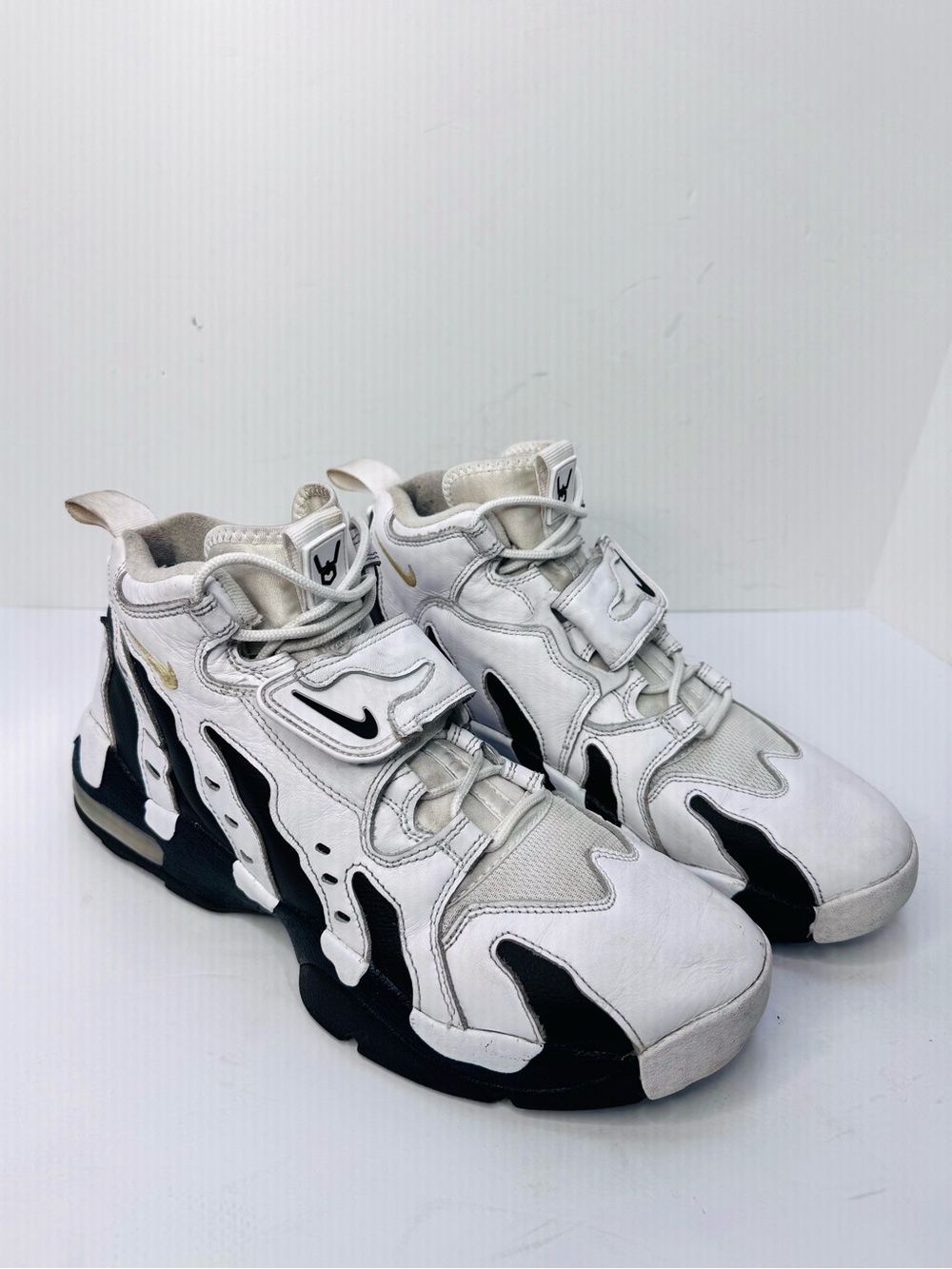 Nike Air DT Max ‘96 White Black Gold Men’s Shoes Size 10.5 HM9236-100 Basketball